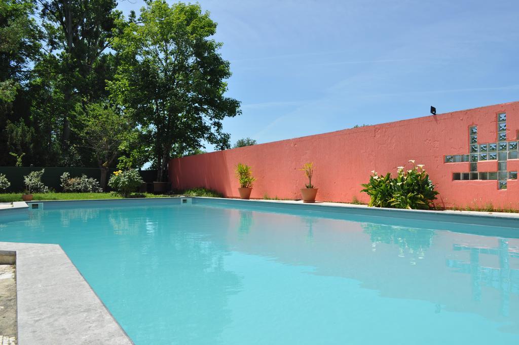 Bed and Breakfast Les Longchamps Neuillé Exteriér fotografie